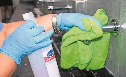 Covid-19: Experto sugiere que superficies no propagan mucho el coronavirus