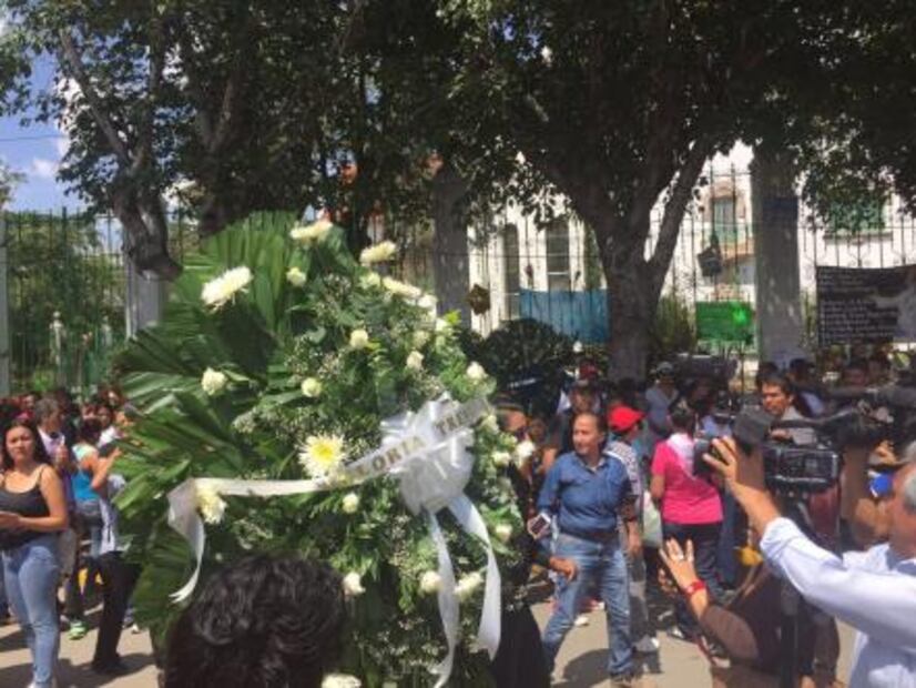 En camino a México, cenizas de Juan Gabriel
