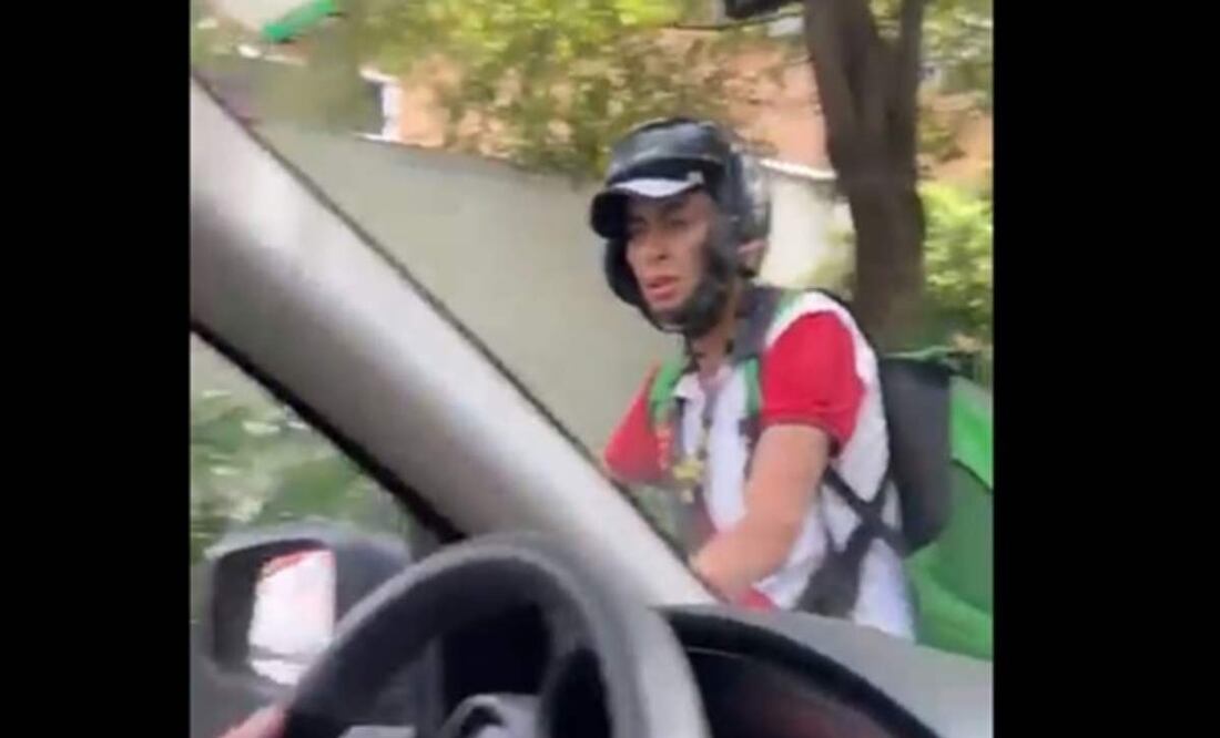 En redes sociales, la usuaria Mirna Arriazola-Lujambio denunció la agresión de un presunto repartidor por aplicación. Foto: captura de video