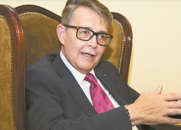 Reportan estable y con un poco de fiebre a secretario de Gobierno tras dar positivo a Covid por segunda vez