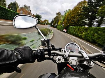 Malos hábitos que todo motociclista debe evitar
