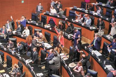 Senado le enmienda plan fiscal a diputados