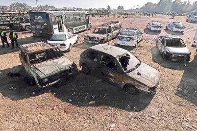 Lenta, la entrega de cuerpos de víctimas