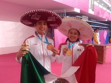 Campeones de Taekwondo piden reflectores
