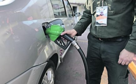 Mexican gasoline prices fall USD$.0098, but only until Monday