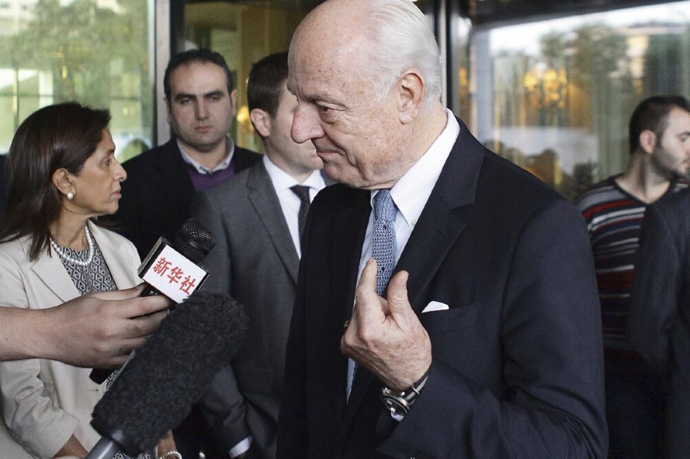 El enviado especial de la ONU para Siria, Staffan de Mistura, ayer en Damasco (YOUSSEF BADAWI. EFE)