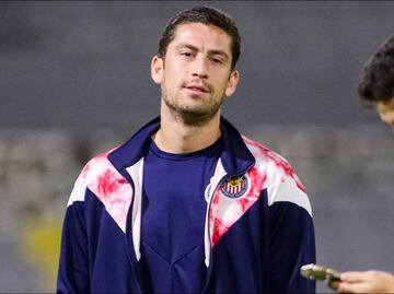 ¿Cuál es la situación de Santiago Ormeño con las Chivas?