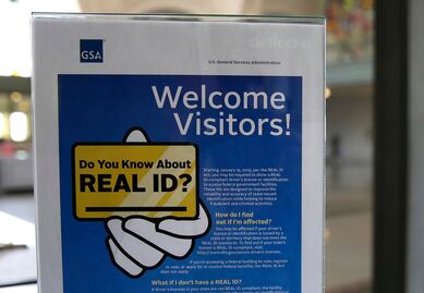 ¿Aún no tienes una REAL ID? Podrías enfrentar problemas de viaje dentro de EU después del 7 de mayo