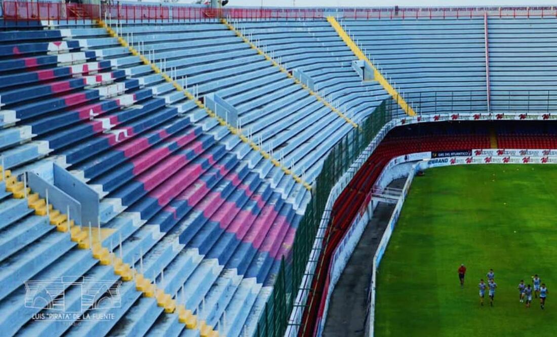 Denuncian problemas de diseño en la remodelación del estadio de fútbol Luis Pirata Fuente de Veracruz (10/07/2025). Foto: Facebook (Estadio Luis 'Pirata' de la Fuente)