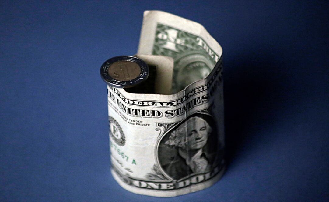 Dólar al menudeo cotiza en $18.80