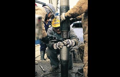 Pemex estabiliza producción de petróleo por segundo mes consecutivo