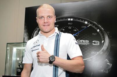 Bottas y Checo pelean el séptimo