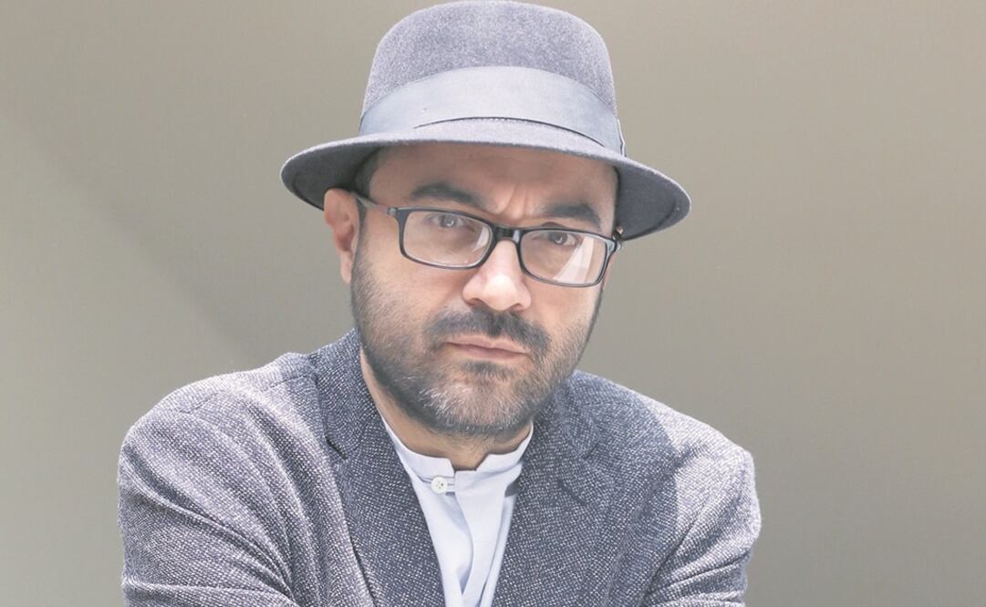 Bernardo Esquina crea en su novela un mecanismo narrativo que permite el diálogo entre vivos y muertos. (BERENICE FREGOSO. EL UNIVERSAL)