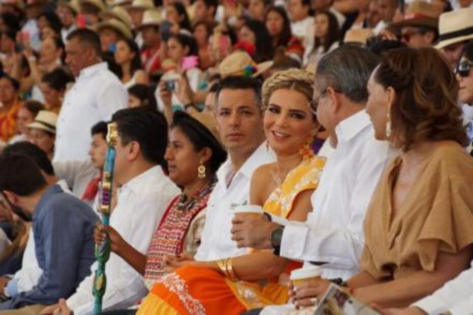 Deslumbra segundo Lunes del Cerro de la Guelaguetza
