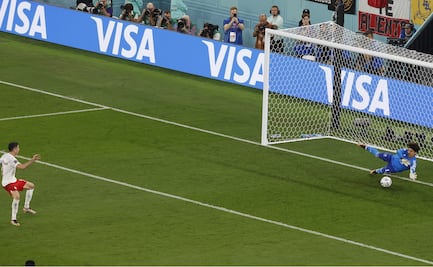 Memo Ochoa y Óscar Bonfiglio los ataja penales en Mundiales 