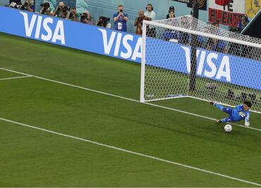 Memo Ochoa y Óscar Bonfiglio los ataja penales en Mundiales