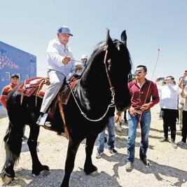 Ante protestas, AMLO llama a la unidad