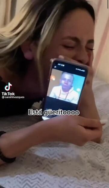 ¡Le llegó el amor! Mujer se enamora de repartidor de comida    