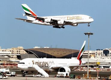 Emirates suma 560 mil pasajeros transportados en 5 años de operaciones en México; destaca conectividad con otros países