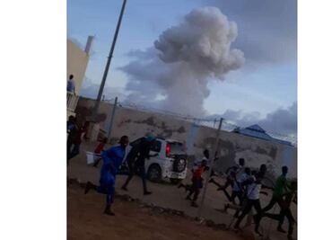 Al menos 10 muertos en un ataque con coche bomba contra un hotel en Somalia