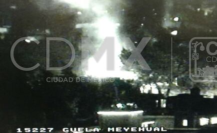 Reportan incendio en fábrica de Santa María Aztahuacan, Iztapalapa