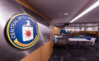 CIA determinó que leales a Maduro garantizaban mejor la estabilidad que la oposición, según medios; postura de Marco Rubio fue clave