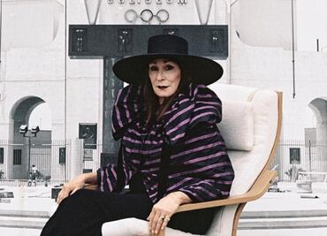 Marc Jacobs viste a Anjelica Huston y revive a Miss Ernst de la película Brujas