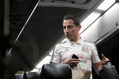 ¿Tú cuánto ganas por lo que hacemos?: Andrés Guardado