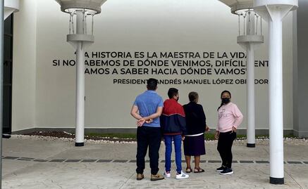 Inmortalizan las frases de AMLO en sedes militares