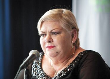 Aseguran que Paquita la del Barrio sufre una grave depresión, tras ser hospitalizada