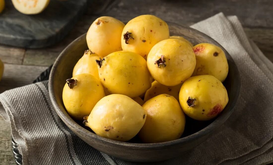 Estos son los beneficios de comer guayaba. Foto: iStock