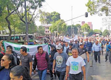 Transportistas exigen alza de pasaje o un subsidio de $5.00 a la gasolina