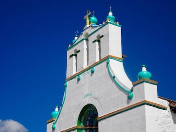 Parroquia y fieles de Chenalhó exigen desarticulación de grupos armados, retiro de cantinas y narcomenudeo; violencia se normaliza, advierten