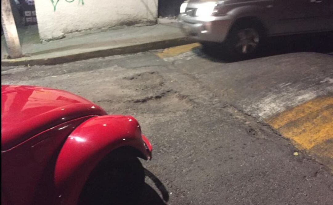 Llevan años con baches en Magdalena Contreras