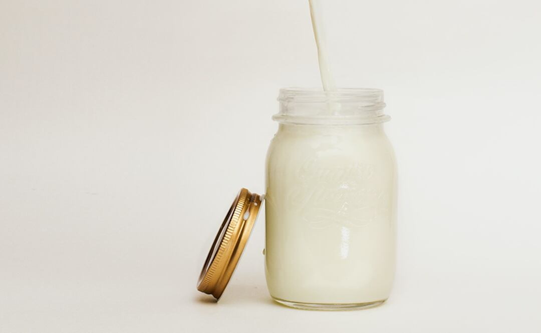¿Qué pasa si tomas leche de soya todos los días? Foto: Nikolai Chernichenko / Unsplash