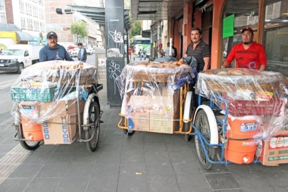El pan viajaba en la cabeza