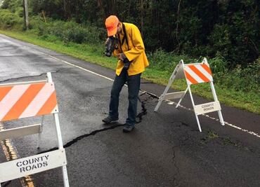 Hawái. Se propagan grietas desde volcán; "si las cosas se ponen peligrosas, hay que salir"