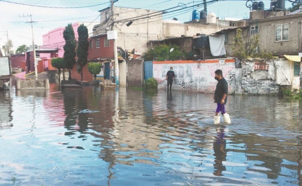 Lluvias afectan a 200 viviendas en Nezahualcóyotl