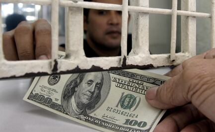 Dólar escala a 25.68 pesos, nuevo máximo histórico