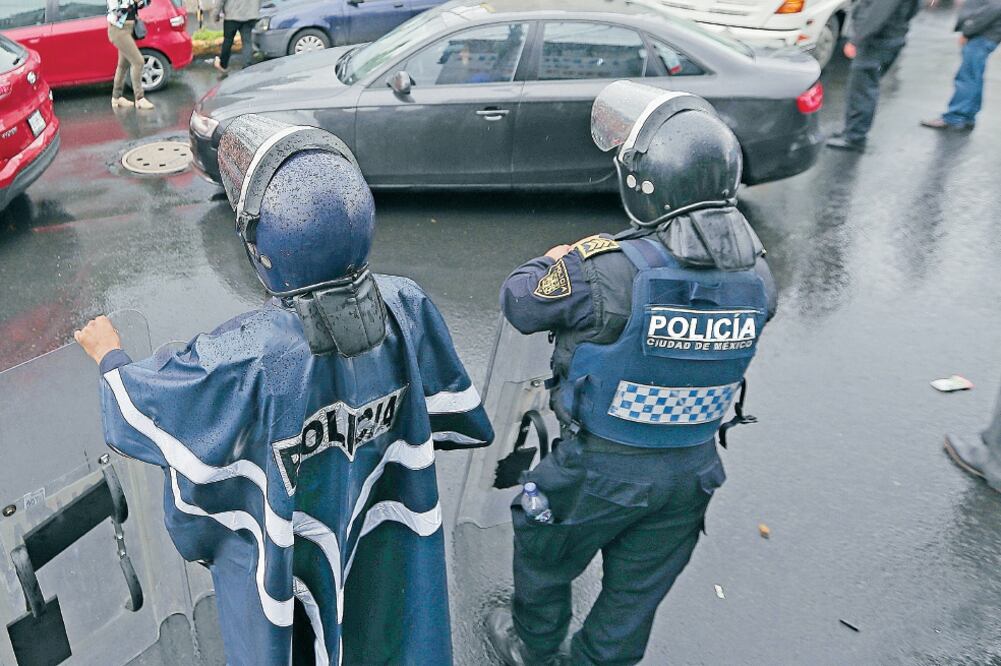 Los agentes dijeron que recibieron órdenes de implementar un operativo cont ra el narcomenudeo en la zona y pensaron que los jóvenes transportaban droga. Foto: ARCHIVO EL UNIVERSAL