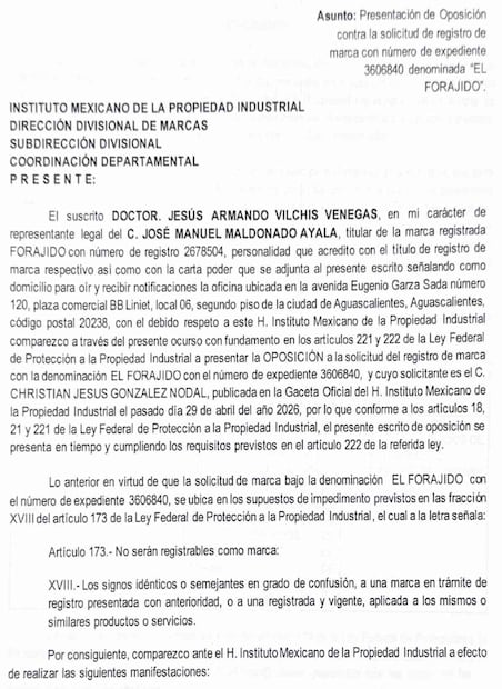 Los documentos muestran que Grupo Forajido pidió al IMPI negar el registro de “El Forajido” al considerar que puede confundirse con su marca “Forajido”, vigente hasta 2034. Anexó carteles, registros y pruebas de uso. En otra constancia, INDAUTOR muestra que “Christian Nodal” aparece como reserva a nombre del padre del cantante al 100%.