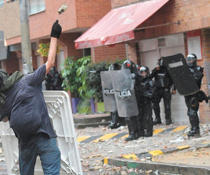Estudiantes se manifestaron contra el presidente de Colombia, Iván Duque, el pasado 22 de febrero. RAUL ARBOLEDA. AFP