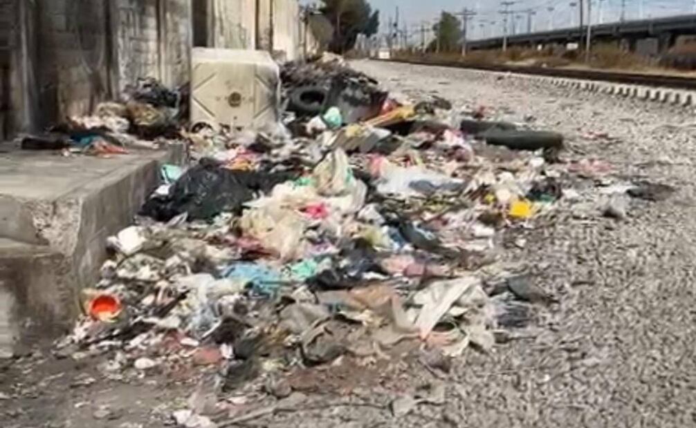 Policía Municipal de Ecatepec ha detenido a 47 personas por tirar basura o cascajo; esta práctica fue cometida principalmente por hombres.
Foto: Especial.