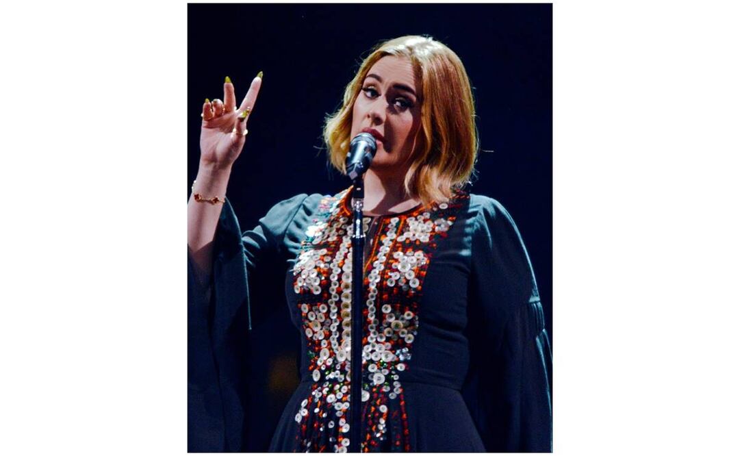 El festival de Glastonbury recuerda sus pasados shows, como este de 2016, cuando Adele fue una de las asistentes. Foto: Instagram 