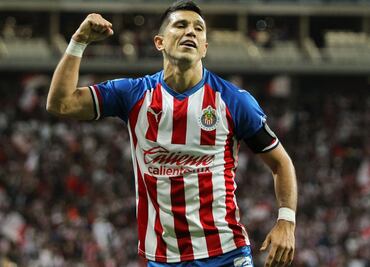 Molina, el héroe detrás del reencuentro goleador de Oribe Peralta