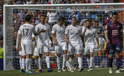 Real Madrid golea al Eibar y pone presión a La Liga 