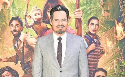 Michael Peña se vestirá de astronauta