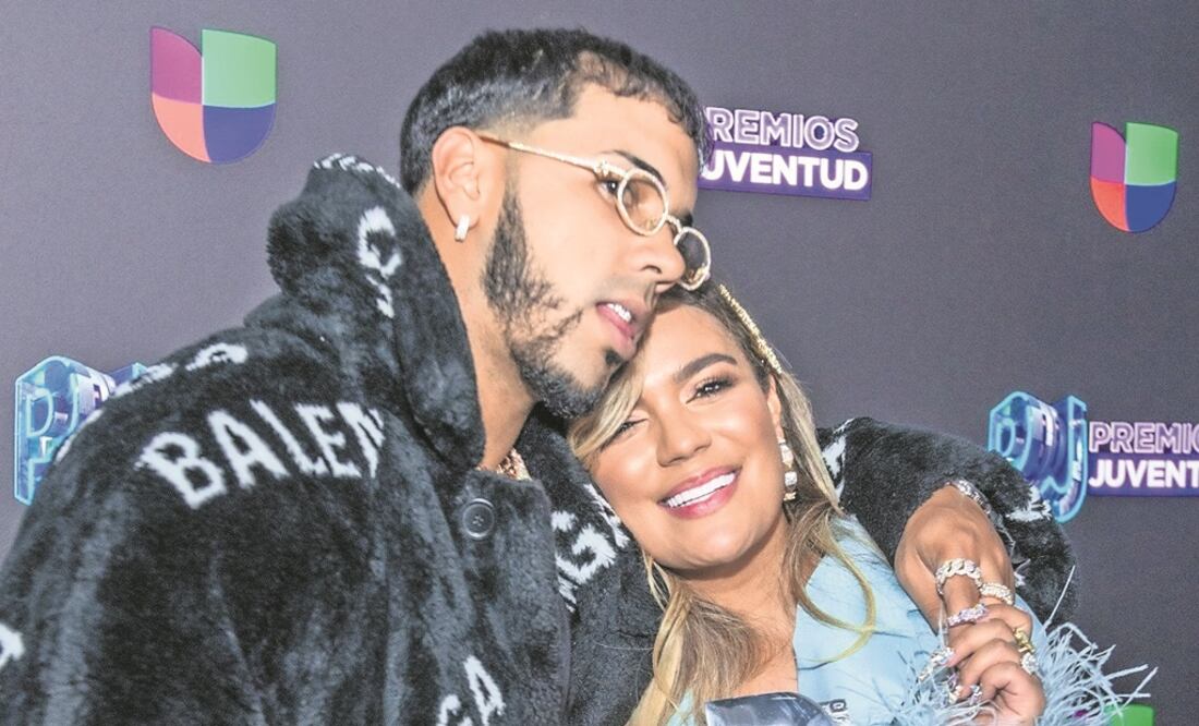 Anuel AA llama a Karol G es una de las parejas más estables en la música urbana. Foto: EFE