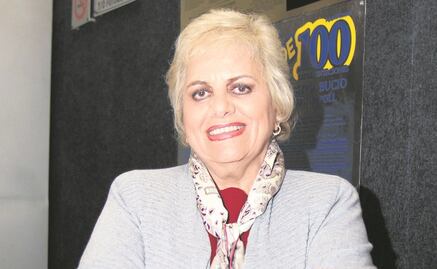 Tina Galindo lamenta no tener noticias de José José