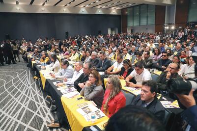 La desbandada en el PRD no cambia mis aspiraciones: Mancera